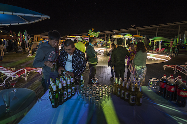 响沙湾,沙漠,度假地,景区,旅游,图片,照片,摄影,内蒙古响沙湾,内蒙古旅游,鄂尔多斯市旅游,莲花酒店,莲花度假酒店,莲沙度假岛,福沙度假岛,悦沙休闲岛,仙沙休闲岛,一粒沙度假村,在线预订,预定,旅行社,AAAAA,5A级旅游景区,库布齐,库布其沙漠,库布其旅游