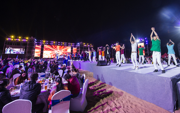 响沙湾,沙漠,度假地,景区,旅游,图片,照片,摄影,内蒙古响沙湾,内蒙古旅游,鄂尔多斯市旅游,莲花酒店,莲花度假酒店,莲沙度假岛,福沙度假岛,悦沙休闲岛,仙沙休闲岛,一粒沙度假村,在线预订,预定,旅行社,AAAAA,5A级旅游景区,库布齐,库布其沙漠,库布其旅游