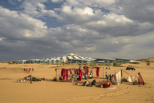 响沙湾,沙漠,度假地,景区,旅游,图片,照片,摄影,内蒙古响沙湾,内蒙古旅游,鄂尔多斯市旅游,莲花酒店,莲花度假酒店,莲沙度假岛,福沙度假岛,悦沙休闲岛,仙沙休闲岛,一粒沙度假村,在线预订,预定,旅行社,AAAAA,5A级旅游景区,库布齐,库布其沙漠,库布其旅游
