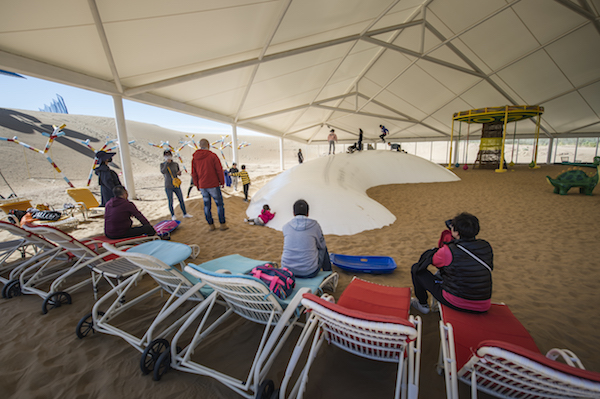 响沙湾,沙漠,度假地,景区,旅游,图片,照片,摄影,内蒙古响沙湾,内蒙古旅游,鄂尔多斯市旅游,莲花酒店,莲花度假酒店,莲沙度假岛,福沙度假岛,悦沙休闲岛,仙沙休闲岛,一粒沙度假村,在线预订,预定,旅行社,AAAAA,5A级旅游景区,库布齐,库布其沙漠,库布其旅游