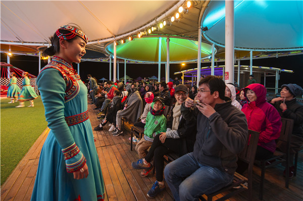 响沙湾,沙漠,度假地,景区,旅游,图片,照片,摄影,内蒙古响沙湾,内蒙古旅游,鄂尔多斯市旅游,莲花酒店,莲花度假酒店,莲沙度假岛,福沙度假岛,悦沙休闲岛,仙沙休闲岛,一粒沙度假村,在线预订,预定,旅行社,AAAAA,5A级旅游景区,库布齐,库布其沙漠,库布其旅游