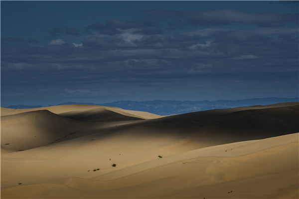 响沙湾,沙漠,度假地,景区,旅游,图片,照片,摄影,内蒙古响沙湾,内蒙古旅游,鄂尔多斯市旅游,莲花酒店,莲花度假酒店,莲沙度假岛,福沙度假岛,悦沙休闲岛,仙沙休闲岛,一粒沙度假村,在线预订,预定,旅行社,AAAAA,5A级旅游景区,库布齐,库布其沙漠,库布其旅游