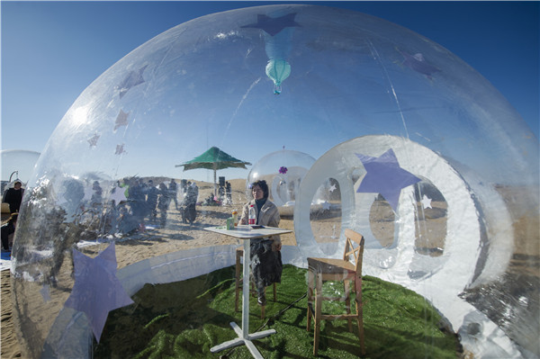 响沙湾,沙漠,度假地,景区,旅游,图片,照片,摄影,内蒙古响沙湾,内蒙古旅游,鄂尔多斯市旅游,莲花酒店,莲花度假酒店,莲沙度假岛,福沙度假岛,悦沙休闲岛,仙沙休闲岛,一粒沙度假村,在线预订,预定,旅行社,AAAAA,5A级旅游景区,库布齐,库布其沙漠,库布其旅游