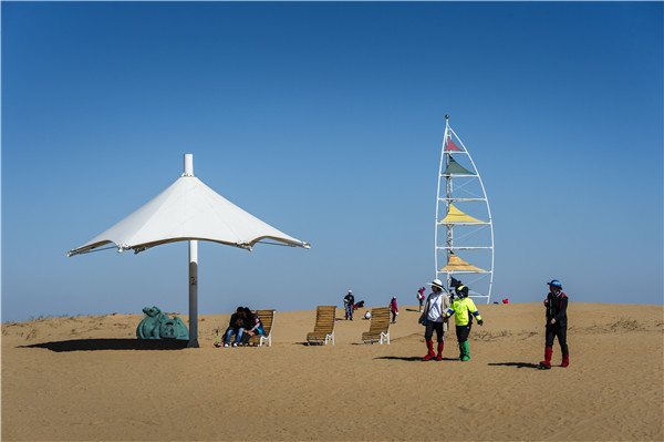 响沙湾,沙漠,度假地,景区,旅游,图片,照片,摄影,内蒙古响沙湾,内蒙古旅游,鄂尔多斯市旅游,莲花酒店,莲花度假酒店,莲沙度假岛,福沙度假岛,悦沙休闲岛,仙沙休闲岛,一粒沙度假村,在线预订,预定,旅行社,AAAAA,5A级旅游景区,库布齐,库布其沙漠,库布其旅游