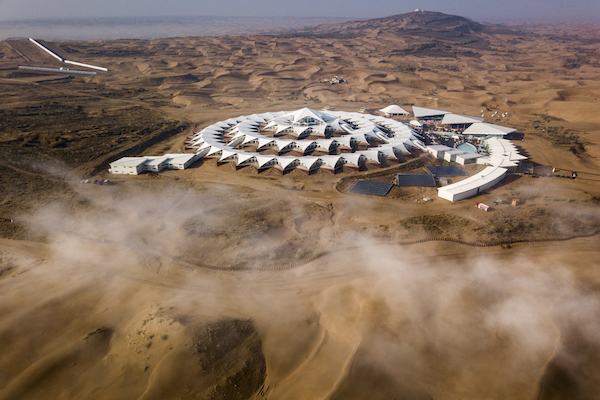 响沙湾,沙漠,度假地,景区,旅游,图片,照片,摄影,内蒙古响沙湾,内蒙古旅游,鄂尔多斯市旅游,莲花酒店,莲花度假酒店,莲沙度假岛,福沙度假岛,悦沙休闲岛,仙沙休闲岛,一粒沙度假村,在线预订,预定,旅行社,AAAAA,5A级旅游景区,库布齐,库布其沙漠,库布其旅游