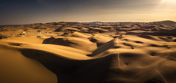 响沙湾,沙漠,度假地,景区,旅游,图片,照片,摄影,内蒙古响沙湾,内蒙古旅游,鄂尔多斯市旅游,莲花酒店,莲花度假酒店,莲沙度假岛,福沙度假岛,悦沙休闲岛,仙沙休闲岛,一粒沙度假村,在线预订,预定,旅行社,AAAAA,5A级旅游景区,库布齐,库布其沙漠,库布其旅游