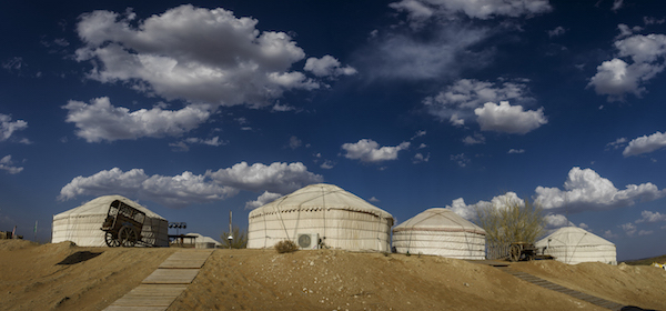 响沙湾,沙漠,度假地,景区,旅游,图片,照片,摄影,内蒙古响沙湾,内蒙古旅游,鄂尔多斯市旅游,莲花酒店,莲花度假酒店,莲沙度假岛,福沙度假岛,悦沙休闲岛,仙沙休闲岛,一粒沙度假村,在线预订,预定,旅行社,AAAAA,5A级旅游景区,库布齐,库布其沙漠,库布其旅游