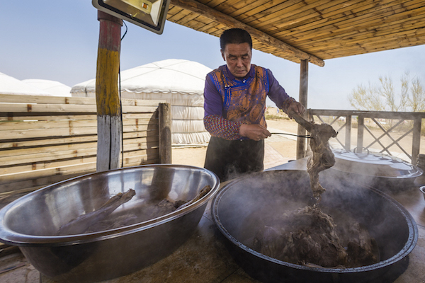 响沙湾,沙漠,度假地,景区,旅游,图片,照片,摄影,内蒙古响沙湾,内蒙古旅游,鄂尔多斯市旅游,莲花酒店,莲花度假酒店,莲沙度假岛,福沙度假岛,悦沙休闲岛,仙沙休闲岛,一粒沙度假村,在线预订,预定,旅行社,AAAAA,5A级旅游景区,库布齐,库布其沙漠,库布其旅游