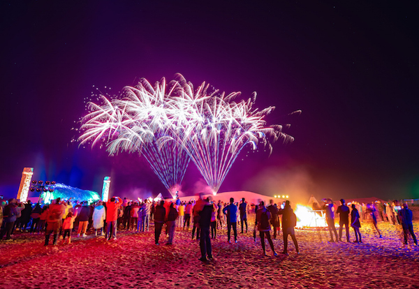 响沙湾,沙漠,度假地,景区,旅游,图片,照片,摄影,内蒙古响沙湾,内蒙古旅游,鄂尔多斯市旅游,莲花酒店,莲花度假酒店,莲沙度假岛,福沙度假岛,悦沙休闲岛,仙沙休闲岛,一粒沙度假村,在线预订,预定,旅行社,AAAAA,5A级旅游景区,库布齐,库布其沙漠,库布其旅游