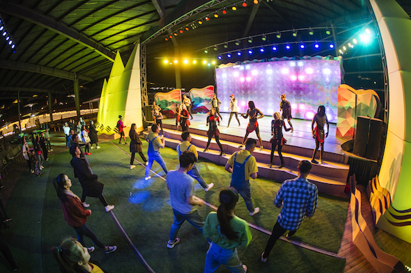 响沙湾,沙漠,度假地,景区,旅游,图片,照片,摄影,内蒙古响沙湾,内蒙古旅游,鄂尔多斯市旅游,莲花酒店,莲花度假酒店,莲沙度假岛,福沙度假岛,悦沙休闲岛,仙沙休闲岛,一粒沙度假村,在线预订,预定,旅行社,AAAAA,5A级旅游景区,库布齐,库布其沙漠,库布其旅游