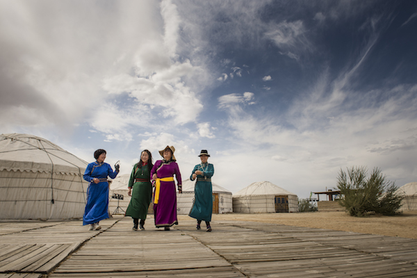 响沙湾,沙漠,度假地,景区,旅游,图片,照片,摄影,内蒙古响沙湾,内蒙古旅游,鄂尔多斯市旅游,莲花酒店,莲花度假酒店,莲沙度假岛,福沙度假岛,悦沙休闲岛,仙沙休闲岛,一粒沙度假村,在线预订,预定,旅行社,AAAAA,5A级旅游景区,库布齐,库布其沙漠,库布其旅游