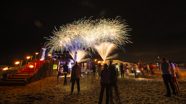 响沙湾,沙漠,度假地,景区,旅游,图片,照片,摄影,内蒙古响沙湾,内蒙古旅游,鄂尔多斯市旅游,莲花酒店,莲花度假酒店,莲沙度假岛,福沙度假岛,悦沙休闲岛,仙沙休闲岛,一粒沙度假村,在线预订,预定,旅行社,AAAAA,5A级旅游景区,库布齐,库布其沙漠,库布其旅游