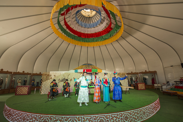 响沙湾,沙漠,度假地,景区,旅游,图片,照片,摄影,内蒙古响沙湾,内蒙古旅游,鄂尔多斯市旅游,莲花酒店,莲花度假酒店,莲沙度假岛,福沙度假岛,悦沙休闲岛,仙沙休闲岛,一粒沙度假村,在线预订,预定,旅行社,AAAAA,5A级旅游景区,库布齐,库布其沙漠,库布其旅游