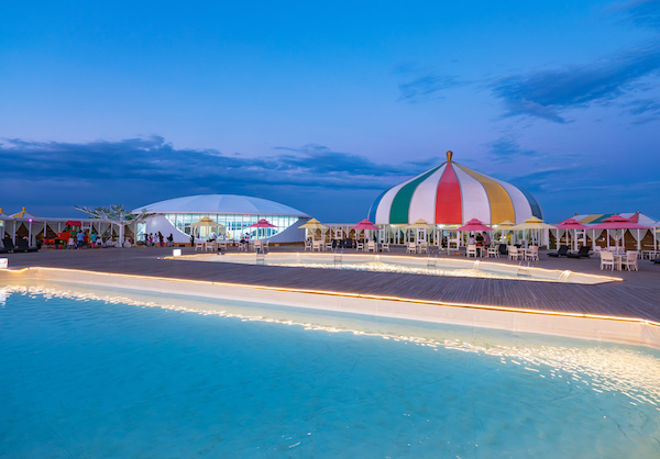 响沙湾,沙漠,度假地,景区,旅游,图片,照片,摄影,内蒙古响沙湾,内蒙古旅游,鄂尔多斯市旅游,莲花酒店,莲花度假酒店,莲沙度假岛,福沙度假岛,悦沙休闲岛,仙沙休闲岛,一粒沙度假村,在线预订,预定,旅行社,AAAAA,5A级旅游景区,库布齐,库布其沙漠,库布其旅游