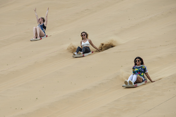 响沙湾,沙漠,度假地,景区,旅游,图片,照片,摄影,内蒙古响沙湾,内蒙古旅游,鄂尔多斯市旅游,莲花酒店,莲花度假酒店,莲沙度假岛,福沙度假岛,悦沙休闲岛,仙沙休闲岛,一粒沙度假村,在线预订,预定,旅行社,AAAAA,5A级旅游景区,库布齐,库布其沙漠,库布其旅游