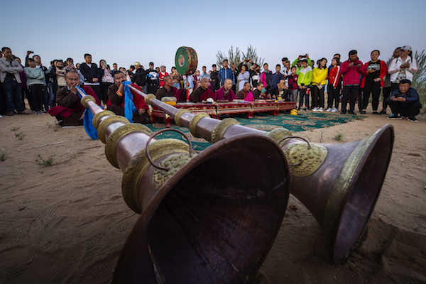 响沙湾,沙漠,度假地,景区,旅游,图片,照片,摄影,内蒙古响沙湾,内蒙古旅游,鄂尔多斯市旅游,莲花酒店,莲花度假酒店,莲沙度假岛,福沙度假岛,悦沙休闲岛,仙沙休闲岛,一粒沙度假村,在线预订,预定,旅行社,AAAAA,5A级旅游景区,库布齐,库布其沙漠,库布其旅游
