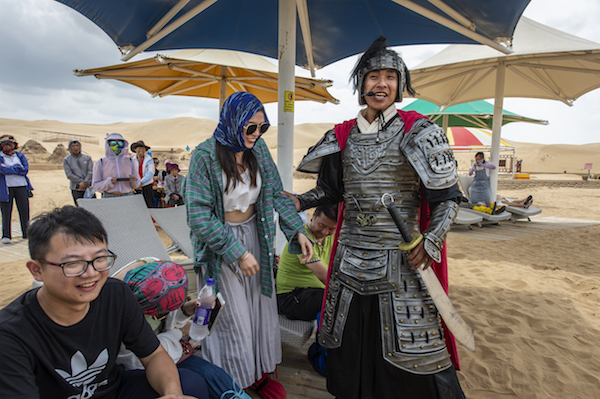 响沙湾,沙漠,度假地,景区,旅游,图片,照片,摄影,内蒙古响沙湾,内蒙古旅游,鄂尔多斯市旅游,莲花酒店,莲花度假酒店,莲沙度假岛,福沙度假岛,悦沙休闲岛,仙沙休闲岛,一粒沙度假村,在线预订,预定,旅行社,AAAAA,5A级旅游景区,库布齐,库布其沙漠,库布其旅游