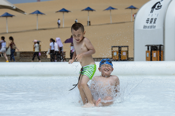 响沙湾,沙漠,度假地,景区,旅游,图片,照片,摄影,内蒙古响沙湾,内蒙古旅游,鄂尔多斯市旅游,莲花酒店,莲花度假酒店,莲沙度假岛,福沙度假岛,悦沙休闲岛,仙沙休闲岛,一粒沙度假村,在线预订,预定,旅行社,AAAAA,5A级旅游景区,库布齐,库布其沙漠,库布其旅游