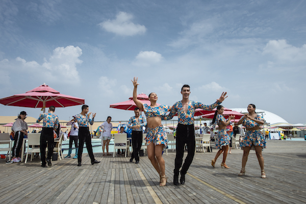 响沙湾,沙漠,度假地,景区,旅游,图片,照片,摄影,内蒙古响沙湾,内蒙古旅游,鄂尔多斯市旅游,莲花酒店,莲花度假酒店,莲沙度假岛,福沙度假岛,悦沙休闲岛,仙沙休闲岛,一粒沙度假村,在线预订,预定,旅行社,AAAAA,5A级旅游景区,库布齐,库布其沙漠,库布其旅游