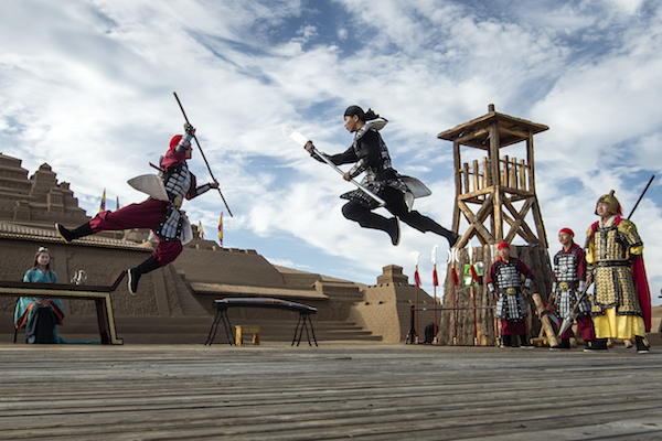 响沙湾,沙漠,度假地,景区,旅游,图片,照片,摄影,内蒙古响沙湾,内蒙古旅游,鄂尔多斯市旅游,莲花酒店,莲花度假酒店,莲沙度假岛,福沙度假岛,悦沙休闲岛,仙沙休闲岛,一粒沙度假村,在线预订,预定,旅行社,AAAAA,5A级旅游景区,库布齐,库布其沙漠,库布其旅游