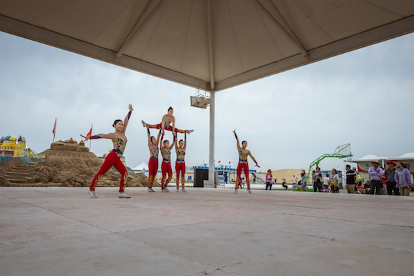 响沙湾,沙漠,度假地,景区,旅游,图片,照片,摄影,内蒙古响沙湾,内蒙古旅游,鄂尔多斯市旅游,莲花酒店,莲花度假酒店,莲沙度假岛,福沙度假岛,悦沙休闲岛,仙沙休闲岛,一粒沙度假村,在线预订,预定,旅行社,AAAAA,5A级旅游景区,库布齐,库布其沙漠,库布其旅游