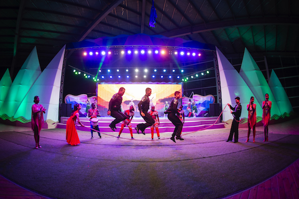 响沙湾,沙漠,度假地,景区,旅游,图片,照片,摄影,内蒙古响沙湾,内蒙古旅游,鄂尔多斯市旅游,莲花酒店,莲花度假酒店,莲沙度假岛,福沙度假岛,悦沙休闲岛,仙沙休闲岛,一粒沙度假村,在线预订,预定,旅行社,AAAAA,5A级旅游景区,库布齐,库布其沙漠,库布其旅游