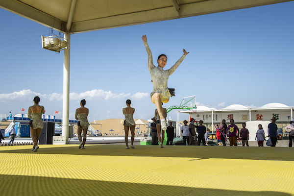 响沙湾,沙漠,度假地,景区,旅游,图片,照片,摄影,内蒙古响沙湾,内蒙古旅游,鄂尔多斯市旅游,莲花酒店,莲花度假酒店,莲沙度假岛,福沙度假岛,悦沙休闲岛,仙沙休闲岛,一粒沙度假村,在线预订,预定,旅行社,AAAAA,5A级旅游景区,库布齐,库布其沙漠,库布其旅游