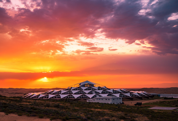 响沙湾,沙漠,度假地,景区,旅游,图片,照片,摄影,内蒙古响沙湾,内蒙古旅游,鄂尔多斯市旅游,莲花酒店,莲花度假酒店,莲沙度假岛,福沙度假岛,悦沙休闲岛,仙沙休闲岛,一粒沙度假村,在线预订,预定,旅行社,AAAAA,5A级旅游景区,库布齐,库布其沙漠,库布其旅游