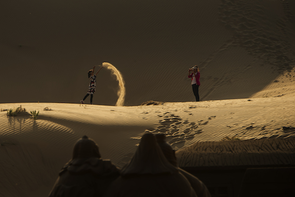 响沙湾,沙漠,度假地,景区,旅游,图片,照片,摄影,内蒙古响沙湾,内蒙古旅游,鄂尔多斯市旅游,莲花酒店,莲花度假酒店,莲沙度假岛,福沙度假岛,悦沙休闲岛,仙沙休闲岛,一粒沙度假村,在线预订,预定,旅行社,AAAAA,5A级旅游景区,库布齐,库布其沙漠,库布其旅游