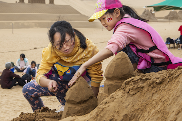 响沙湾,沙漠,度假地,景区,旅游,图片,照片,摄影,内蒙古响沙湾,内蒙古旅游,鄂尔多斯市旅游,莲花酒店,莲花度假酒店,莲沙度假岛,福沙度假岛,悦沙休闲岛,仙沙休闲岛,一粒沙度假村,在线预订,预定,旅行社,AAAAA,5A级旅游景区,库布齐,库布其沙漠,库布其旅游