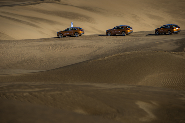 响沙湾,沙漠,度假地,景区,旅游,图片,照片,摄影,内蒙古响沙湾,内蒙古旅游,鄂尔多斯市旅游,莲花酒店,莲花度假酒店,莲沙度假岛,福沙度假岛,悦沙休闲岛,仙沙休闲岛,一粒沙度假村,在线预订,预定,旅行社,AAAAA,5A级旅游景区,库布齐,库布其沙漠,库布其旅游