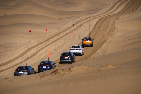 响沙湾,沙漠,度假地,景区,旅游,图片,照片,摄影,内蒙古响沙湾,内蒙古旅游,鄂尔多斯市旅游,莲花酒店,莲花度假酒店,莲沙度假岛,福沙度假岛,悦沙休闲岛,仙沙休闲岛,一粒沙度假村,在线预订,预定,旅行社,AAAAA,5A级旅游景区,库布齐,库布其沙漠,库布其旅游