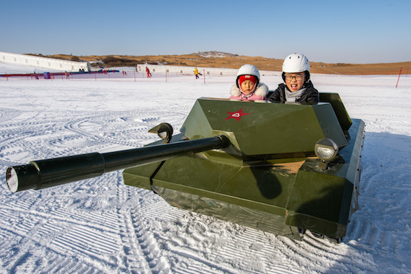 响沙湾,沙漠,度假地,景区,旅游,图片,照片,摄影,内蒙古响沙湾,内蒙古旅游,鄂尔多斯市旅游,莲花酒店,莲花度假酒店,莲沙度假岛,福沙度假岛,悦沙休闲岛,仙沙休闲岛,一粒沙度假村,在线预订,预定,旅行社,AAAAA,5A级旅游景区,库布齐,库布其沙漠,库布其旅游