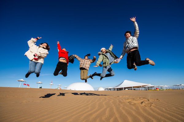 响沙湾,沙漠,度假地,景区,旅游,图片,照片,摄影,内蒙古响沙湾,内蒙古旅游,鄂尔多斯市旅游,莲花酒店,莲花度假酒店,莲沙度假岛,福沙度假岛,悦沙休闲岛,仙沙休闲岛,一粒沙度假村,在线预订,预定,旅行社,AAAAA,5A级旅游景区,库布齐,库布其沙漠,库布其旅游