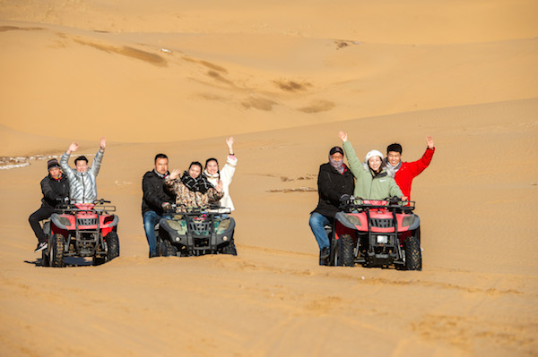 响沙湾,沙漠,度假地,景区,旅游,图片,照片,摄影,内蒙古响沙湾,内蒙古旅游,鄂尔多斯市旅游,莲花酒店,莲花度假酒店,莲沙度假岛,福沙度假岛,悦沙休闲岛,仙沙休闲岛,一粒沙度假村,在线预订,预定,旅行社,AAAAA,5A级旅游景区,库布齐,库布其沙漠,库布其旅游