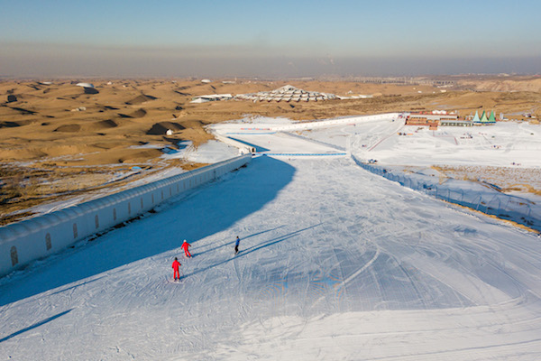 响沙湾,沙漠,度假地,景区,旅游,图片,照片,摄影,内蒙古响沙湾,内蒙古旅游,鄂尔多斯市旅游,莲花酒店,莲花度假酒店,莲沙度假岛,福沙度假岛,悦沙休闲岛,仙沙休闲岛,一粒沙度假村,在线预订,预定,旅行社,AAAAA,5A级旅游景区,库布齐,库布其沙漠,库布其旅游
