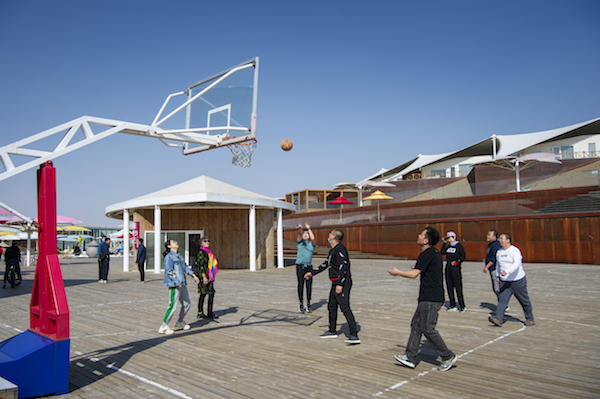 响沙湾,沙漠,度假地,景区,旅游,图片,照片,摄影,内蒙古响沙湾,内蒙古旅游,鄂尔多斯市旅游,莲花酒店,莲花度假酒店,莲沙度假岛,福沙度假岛,悦沙休闲岛,仙沙休闲岛,一粒沙度假村,在线预订,预定,旅行社,AAAAA,5A级旅游景区,库布齐,库布其沙漠,库布其旅游