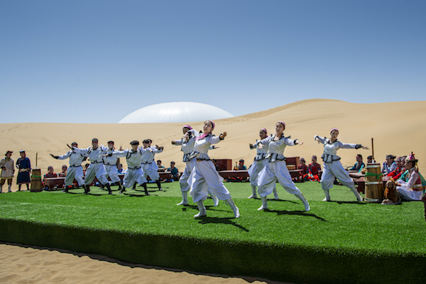 响沙湾,沙漠,度假地,景区,旅游,图片,照片,摄影,内蒙古响沙湾,内蒙古旅游,鄂尔多斯市旅游,莲花酒店,莲花度假酒店,莲沙度假岛,福沙度假岛,悦沙休闲岛,仙沙休闲岛,一粒沙度假村,在线预订,预定,旅行社,AAAAA,5A级旅游景区,库布齐,库布其沙漠,库布其旅游