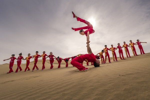 响沙湾,沙漠,度假地,景区,旅游,图片,照片,摄影,内蒙古响沙湾,内蒙古旅游,鄂尔多斯市旅游,莲花酒店,莲花度假酒店,莲沙度假岛,福沙度假岛,悦沙休闲岛,仙沙休闲岛,一粒沙度假村,在线预订,预定,旅行社,AAAAA,5A级旅游景区,库布齐,库布其沙漠,库布其旅游