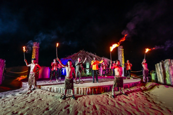 响沙湾,沙漠,度假地,景区,旅游,图片,照片,摄影,内蒙古响沙湾,内蒙古旅游,鄂尔多斯市旅游,莲花酒店,莲花度假酒店,莲沙度假岛,福沙度假岛,悦沙休闲岛,仙沙休闲岛,一粒沙度假村,在线预订,预定,旅行社,AAAAA,5A级旅游景区,库布齐,库布其沙漠,库布其旅游