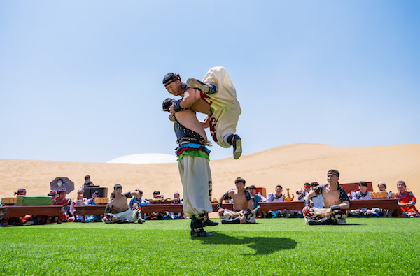 响沙湾,沙漠,度假地,景区,旅游,图片,照片,摄影,内蒙古响沙湾,内蒙古旅游,鄂尔多斯市旅游,莲花酒店,莲花度假酒店,莲沙度假岛,福沙度假岛,悦沙休闲岛,仙沙休闲岛,一粒沙度假村,在线预订,预定,旅行社,AAAAA,5A级旅游景区,库布齐,库布其沙漠,库布其旅游