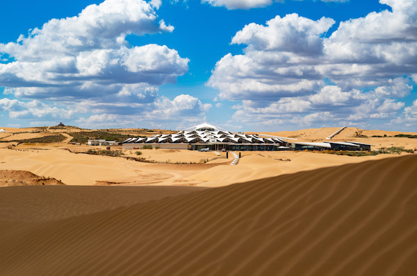 响沙湾,沙漠,度假地,景区,旅游,图片,照片,摄影,内蒙古响沙湾,内蒙古旅游,鄂尔多斯市旅游,莲花酒店,莲花度假酒店,莲沙度假岛,福沙度假岛,悦沙休闲岛,仙沙休闲岛,一粒沙度假村,在线预订,预定,旅行社,AAAAA,5A级旅游景区,库布齐,库布其沙漠,库布其旅游