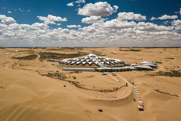 响沙湾,沙漠,度假地,景区,旅游,图片,照片,摄影,内蒙古响沙湾,内蒙古旅游,鄂尔多斯市旅游,莲花酒店,莲花度假酒店,莲沙度假岛,福沙度假岛,悦沙休闲岛,仙沙休闲岛,一粒沙度假村,在线预订,预定,旅行社,AAAAA,5A级旅游景区,库布齐,库布其沙漠,库布其旅游