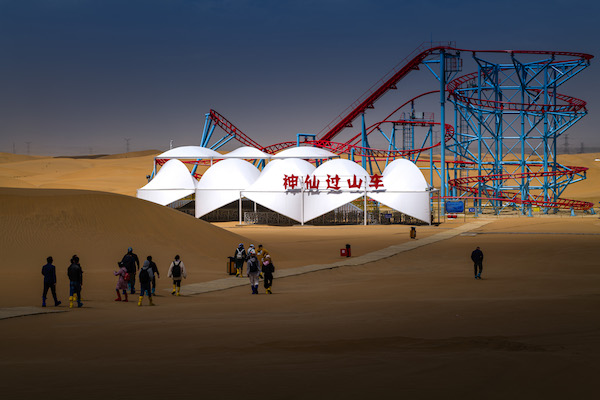 响沙湾,沙漠,度假地,景区,旅游,图片,照片,摄影,内蒙古响沙湾,内蒙古旅游,鄂尔多斯市旅游,莲花酒店,莲花度假酒店,莲沙度假岛,福沙度假岛,悦沙休闲岛,仙沙休闲岛,一粒沙度假村,在线预订,预定,旅行社,AAAAA,5A级旅游景区,库布齐,库布其沙漠,库布其旅游