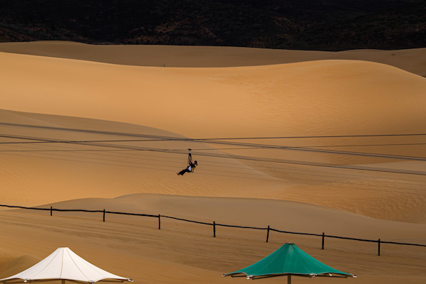 响沙湾,沙漠,度假地,景区,旅游,图片,照片,摄影,内蒙古响沙湾,内蒙古旅游,鄂尔多斯市旅游,莲花酒店,莲花度假酒店,莲沙度假岛,福沙度假岛,悦沙休闲岛,仙沙休闲岛,一粒沙度假村,在线预订,预定,旅行社,AAAAA,5A级旅游景区,库布齐,库布其沙漠,库布其旅游