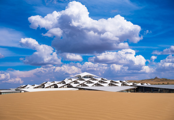 响沙湾,沙漠,度假地,景区,旅游,图片,照片,摄影,内蒙古响沙湾,内蒙古旅游,鄂尔多斯市旅游,莲花酒店,莲花度假酒店,莲沙度假岛,福沙度假岛,悦沙休闲岛,仙沙休闲岛,一粒沙度假村,在线预订,预定,旅行社,AAAAA,5A级旅游景区,库布齐,库布其沙漠,库布其旅游