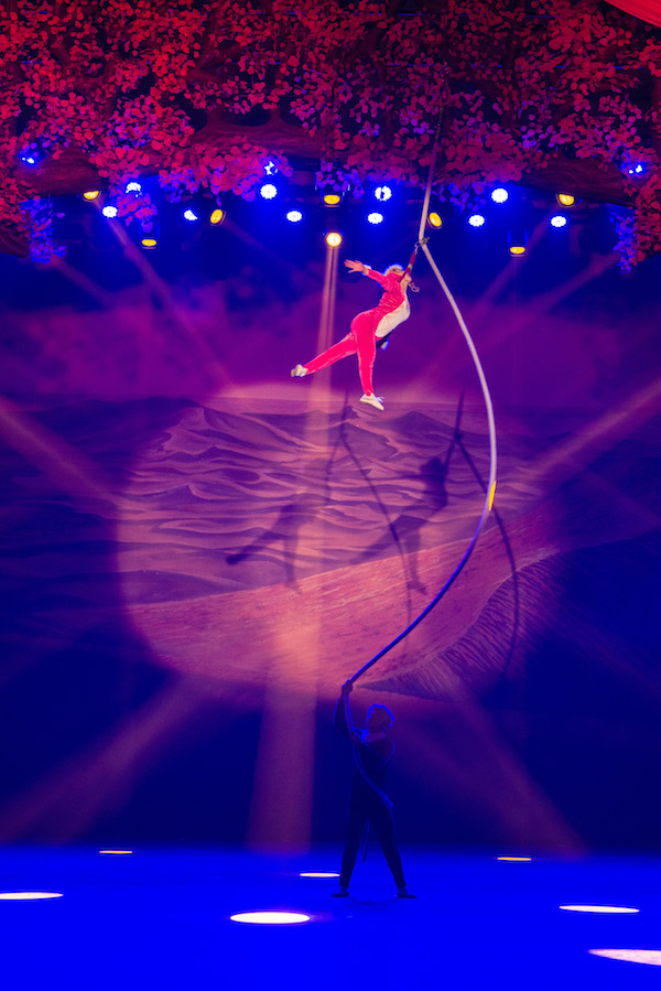 响沙湾,沙漠,度假地,景区,旅游,图片,照片,摄影,内蒙古响沙湾,内蒙古旅游,鄂尔多斯市旅游,莲花酒店,莲花度假酒店,莲沙度假岛,福沙度假岛,悦沙休闲岛,仙沙休闲岛,一粒沙度假村,在线预订,预定,旅行社,AAAAA,5A级旅游景区,库布齐,库布其沙漠,库布其旅游