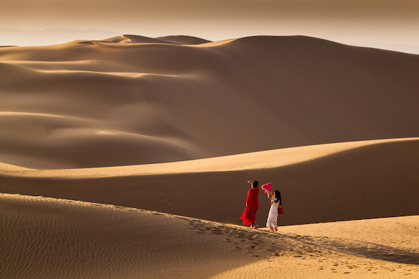 响沙湾,沙漠,度假地,景区,旅游,图片,照片,摄影,内蒙古响沙湾,内蒙古旅游,鄂尔多斯市旅游,莲花酒店,莲花度假酒店,莲沙度假岛,福沙度假岛,悦沙休闲岛,仙沙休闲岛,一粒沙度假村,在线预订,预定,旅行社,AAAAA,5A级旅游景区,库布齐,库布其沙漠,库布其旅游