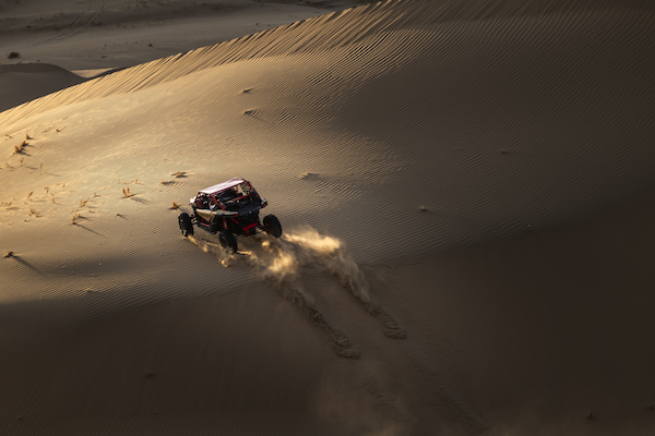 响沙湾,沙漠,度假地,景区,旅游,图片,照片,摄影,内蒙古响沙湾,内蒙古旅游,鄂尔多斯市旅游,莲花酒店,莲花度假酒店,莲沙度假岛,福沙度假岛,悦沙休闲岛,仙沙休闲岛,一粒沙度假村,在线预订,预定,旅行社,AAAAA,5A级旅游景区,库布齐,库布其沙漠,库布其旅游