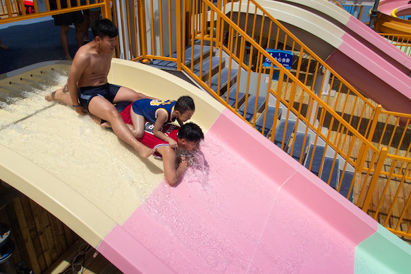 响沙湾,沙漠,度假地,景区,旅游,图片,照片,摄影,内蒙古响沙湾,内蒙古旅游,鄂尔多斯市旅游,莲花酒店,莲花度假酒店,莲沙度假岛,福沙度假岛,悦沙休闲岛,仙沙休闲岛,一粒沙度假村,在线预订,预定,旅行社,AAAAA,5A级旅游景区,库布齐,库布其沙漠,库布其旅游